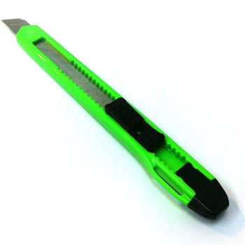SDI Cutter Knife 0411A - Size Small, Green (Item No: B12-18 S/C-GR) A1R3B85